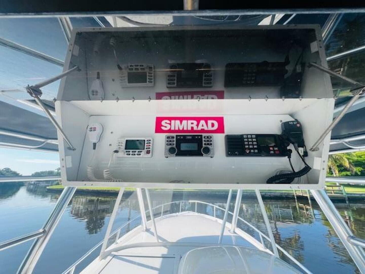 1999 Venture 34 Walkaround with Tower