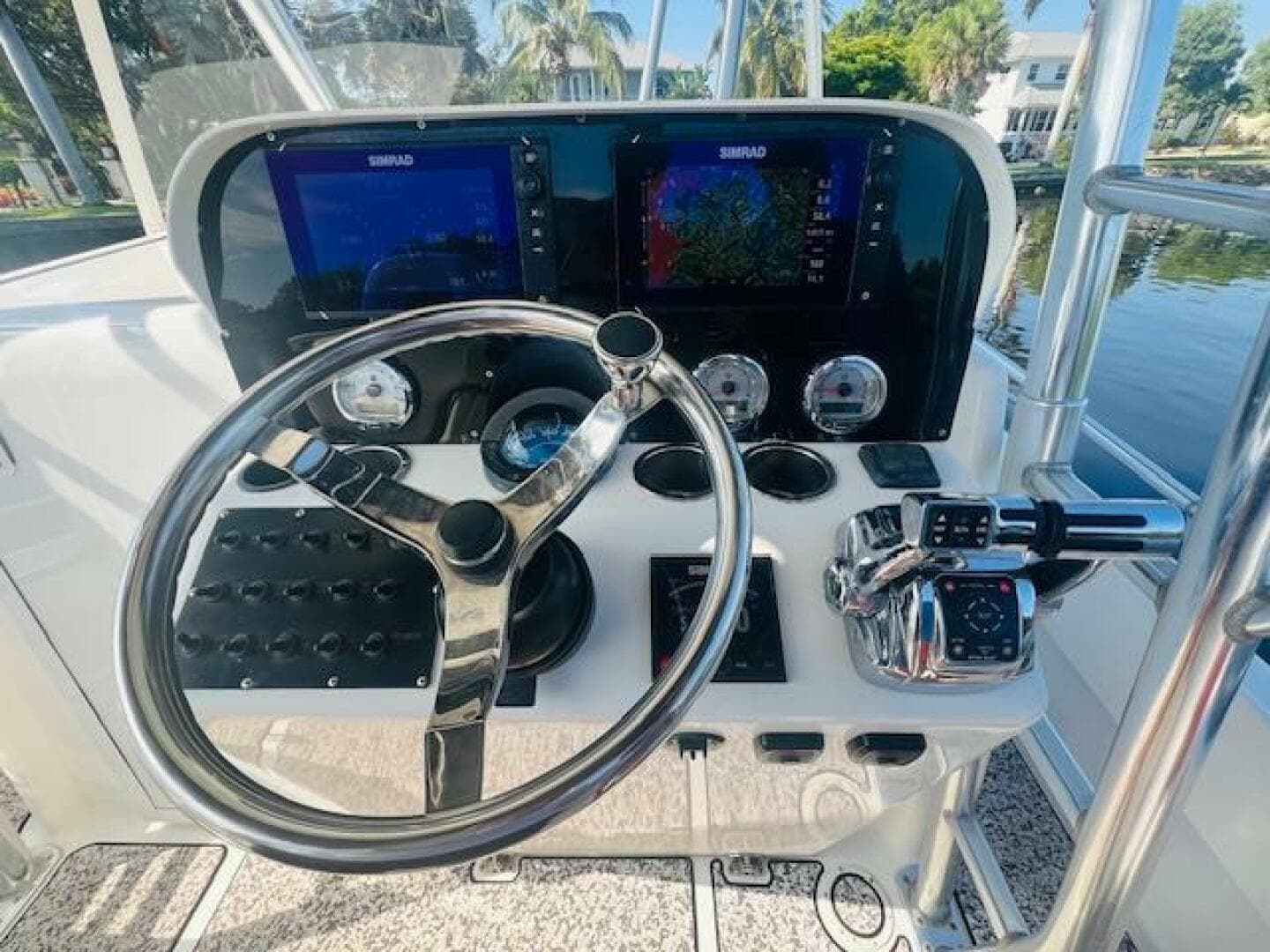 1999 Venture 34 Walkaround with Tower