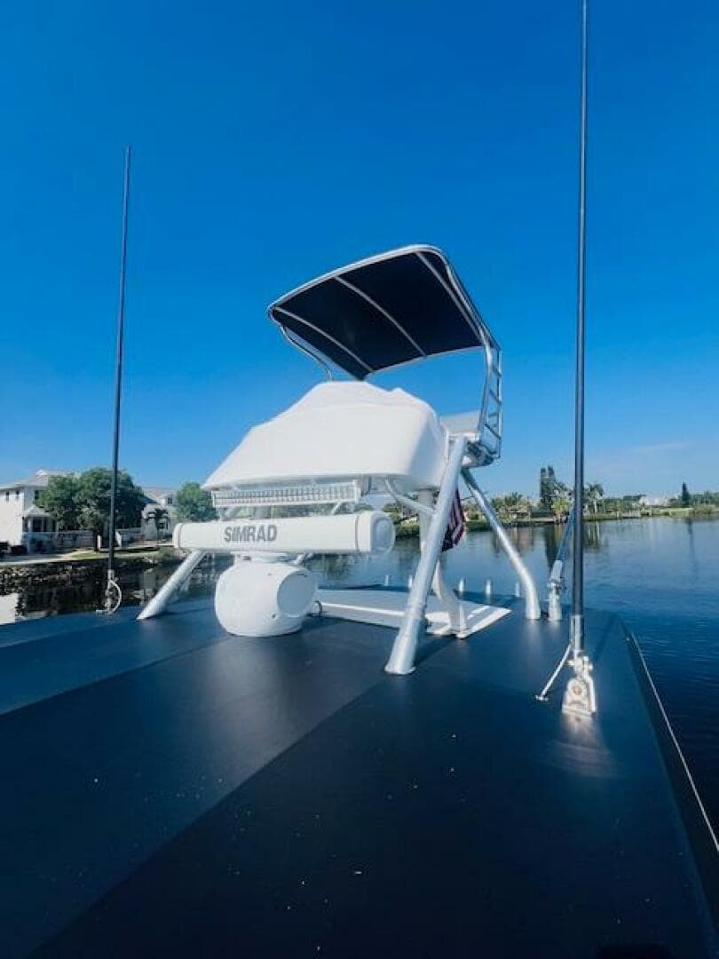 1999 Venture 34 Walkaround with Tower