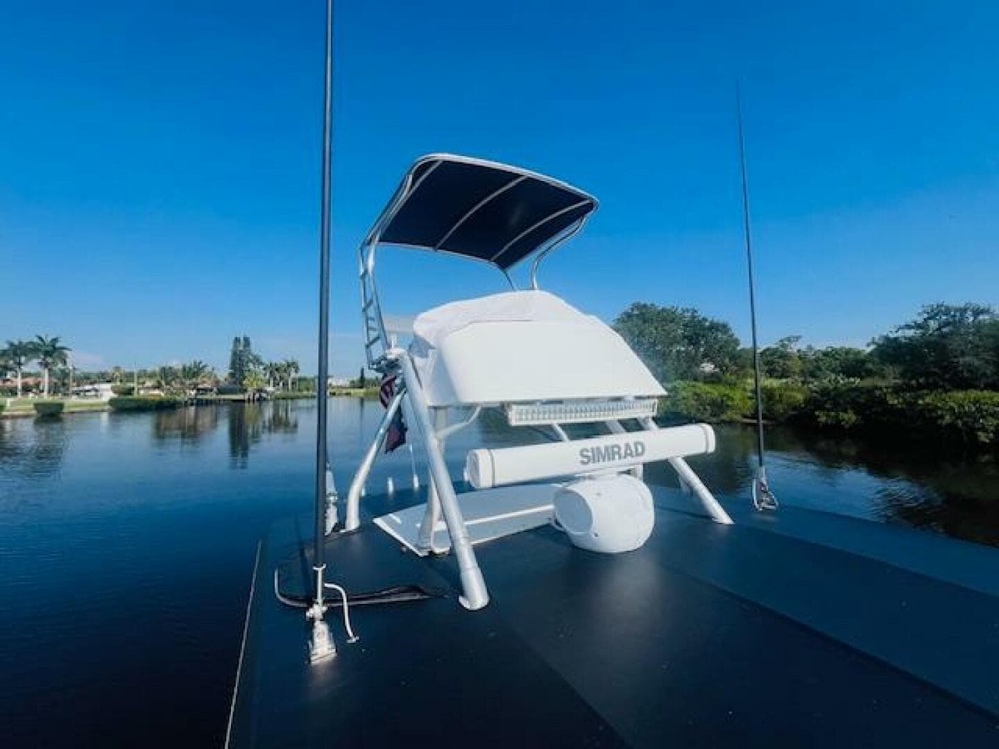 1999 Venture 34 Walkaround with Tower