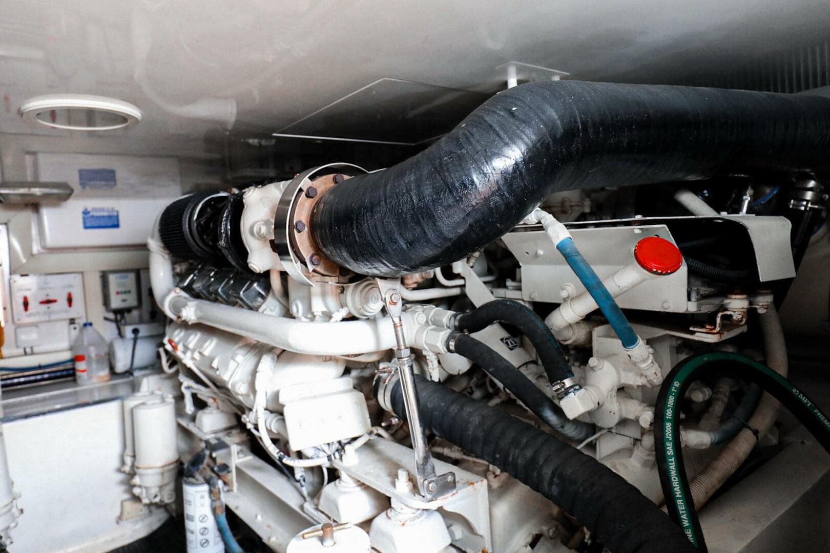 2005 Viking 48 Convertible