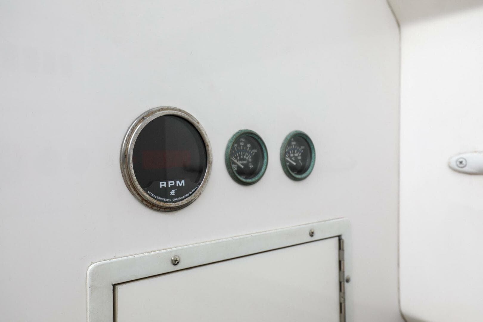 2005 Viking 48 Convertible