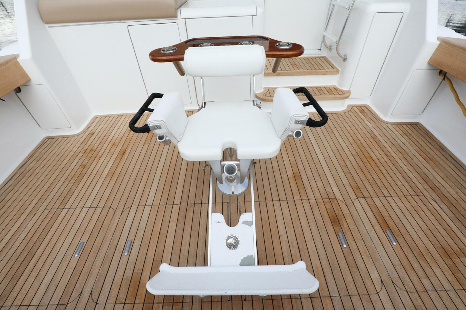 2005 Viking 48 Convertible