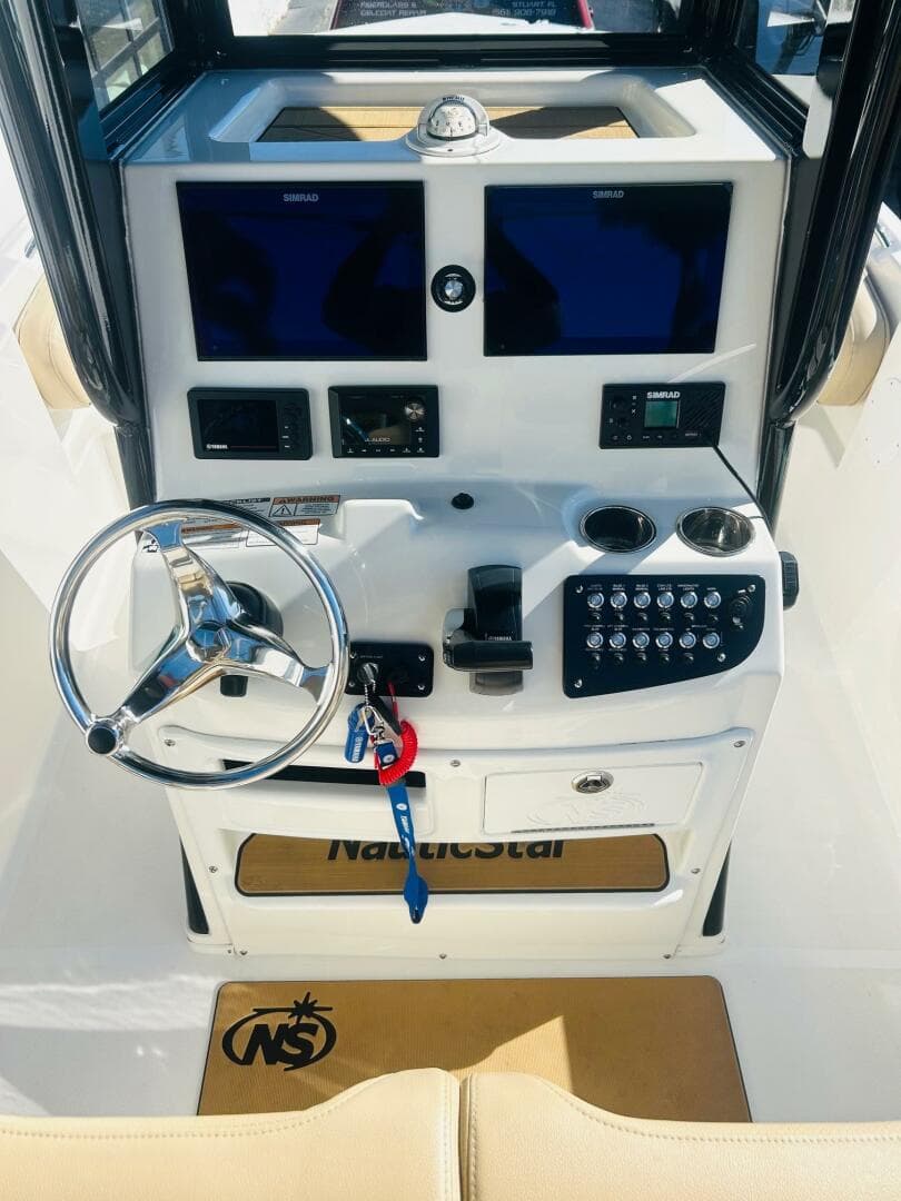 2020 NauticStar 251 Hybrid