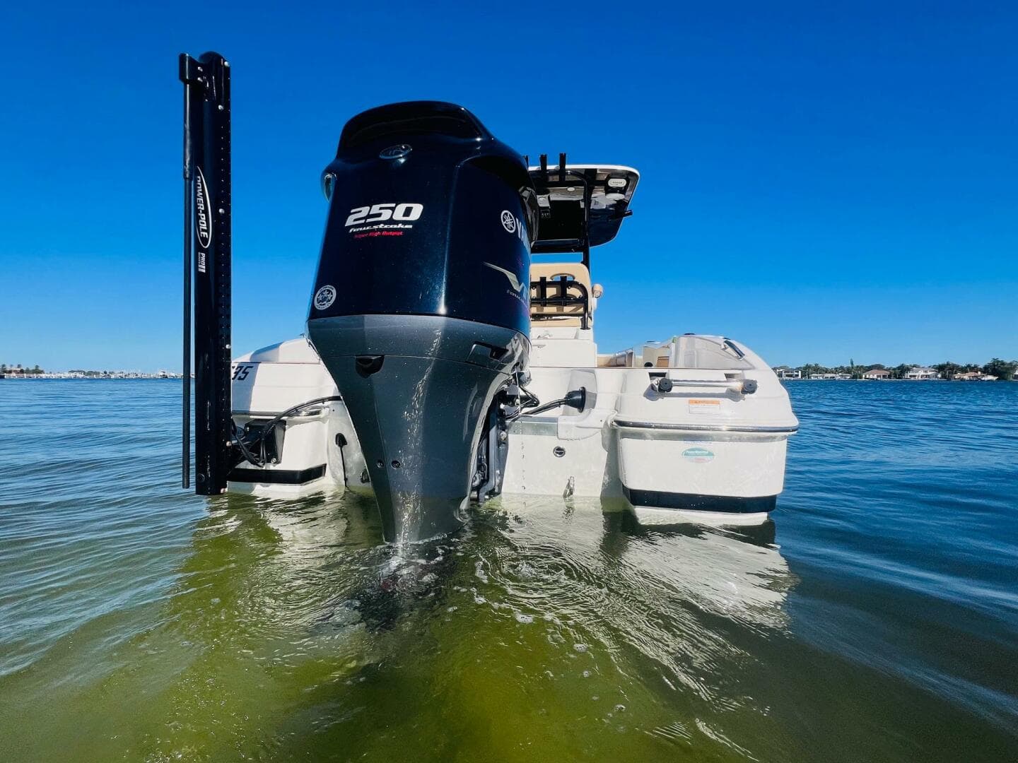 2020 NauticStar 251 Hybrid