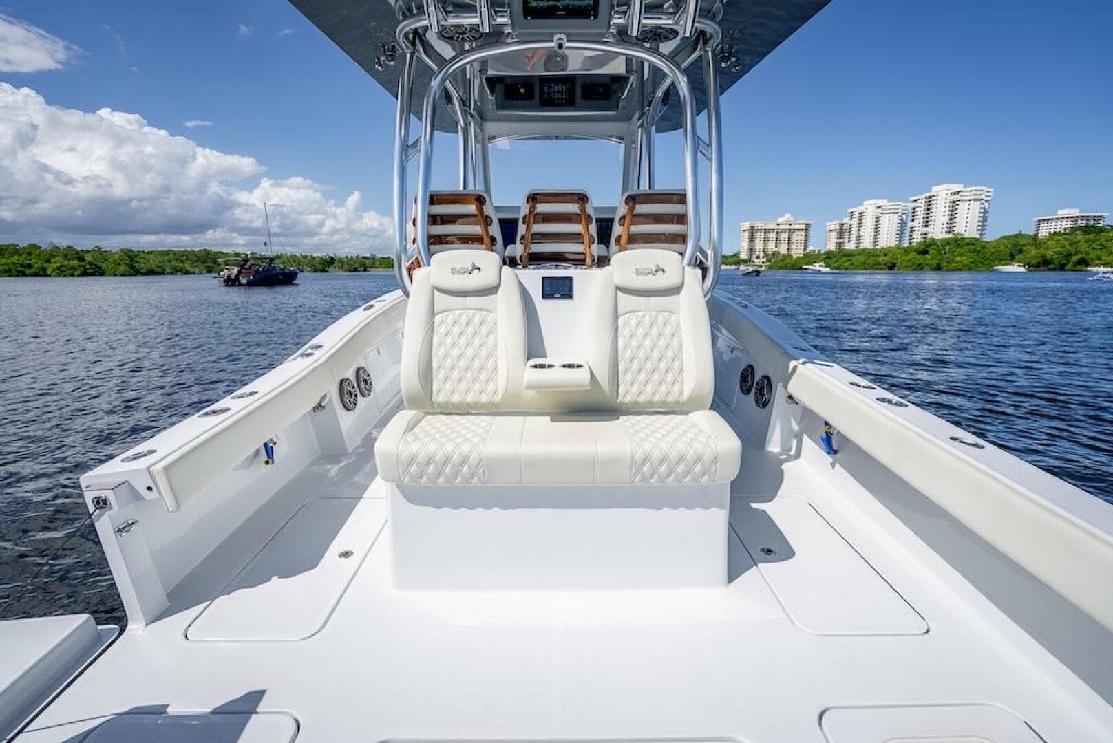 2025 Billfish 39 Center Console w/Tower