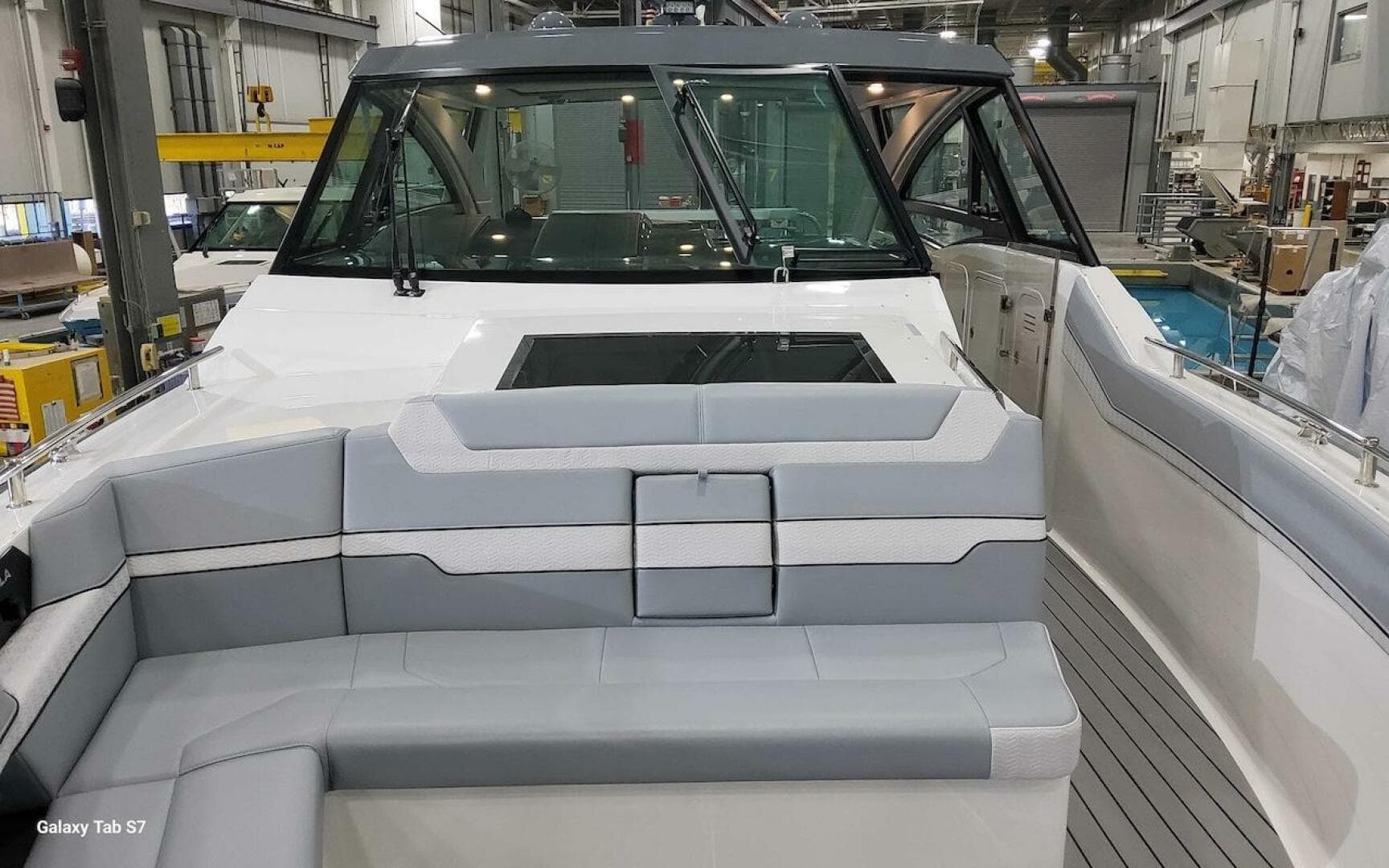 2024 Formula 430 Super Sport Crossover