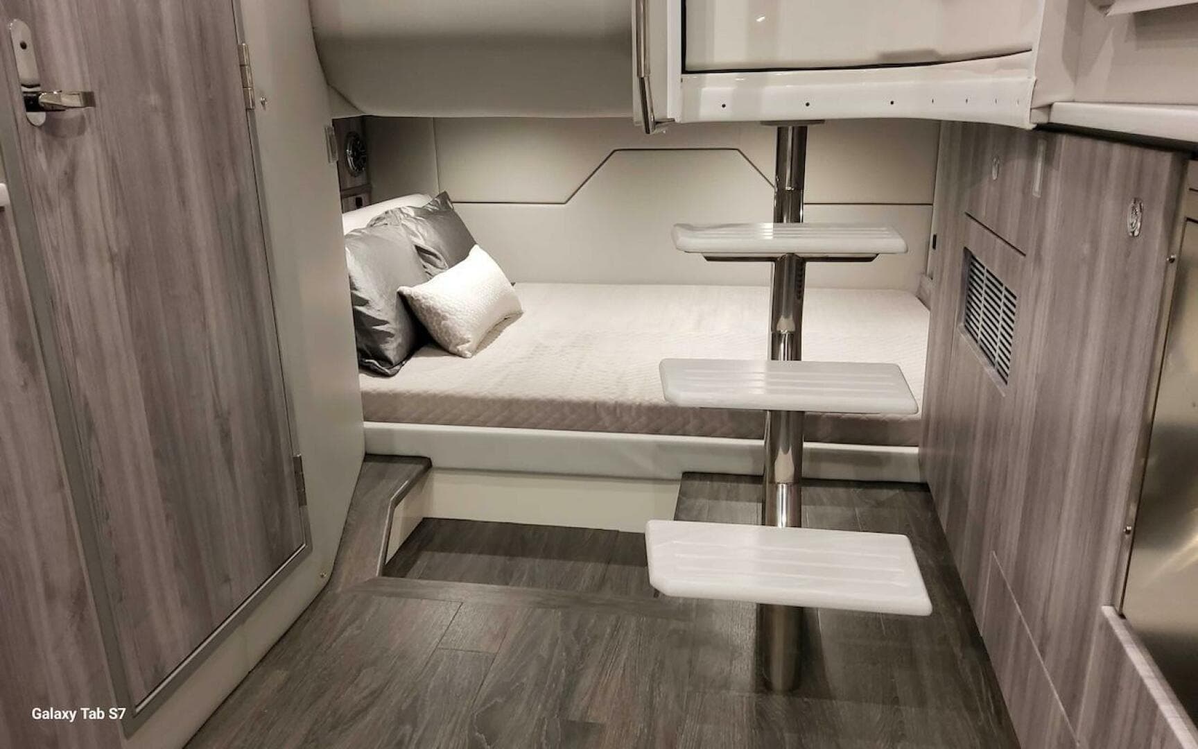 2024 Formula 430 Super Sport Crossover