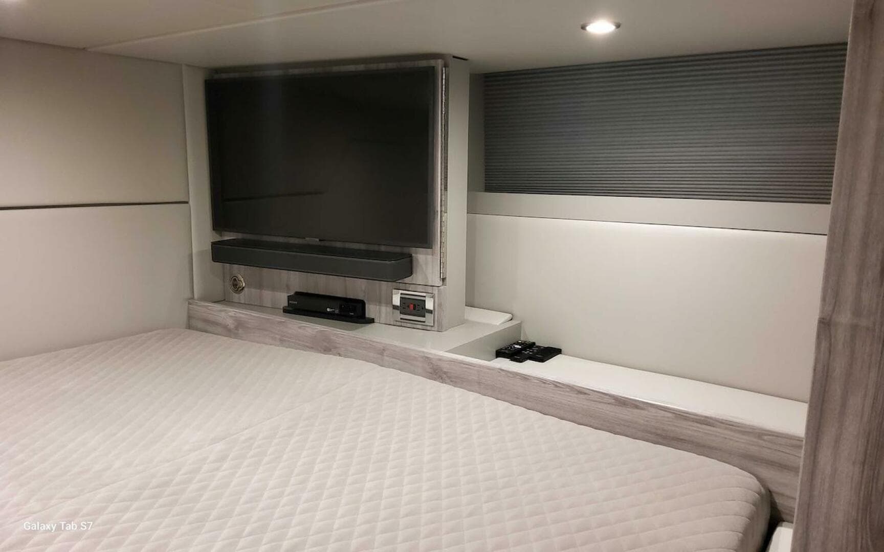 2024 Formula 430 Super Sport Crossover