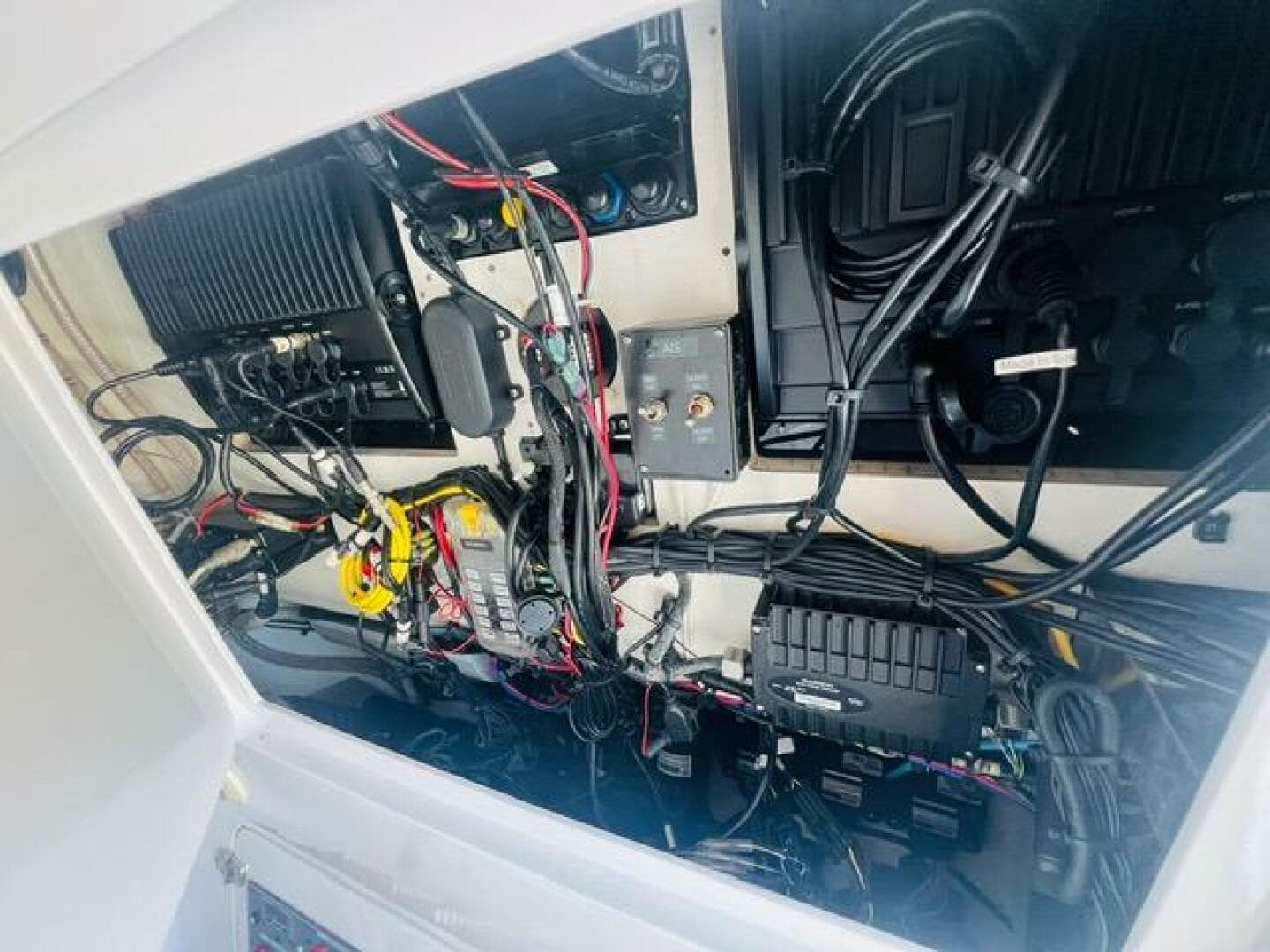 2015 Billfish 39 Custom CC