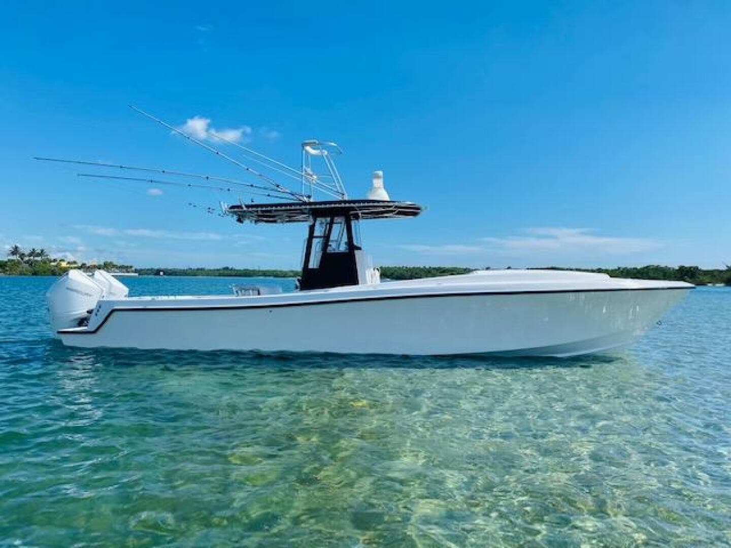 2004 Contender 31 Cuddy