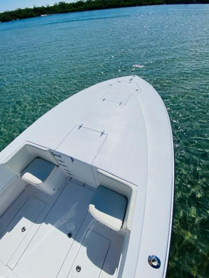 2004 Contender 31 Cuddy