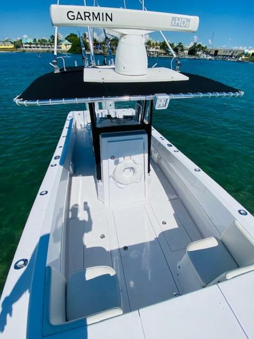 2004 Contender 31 Cuddy