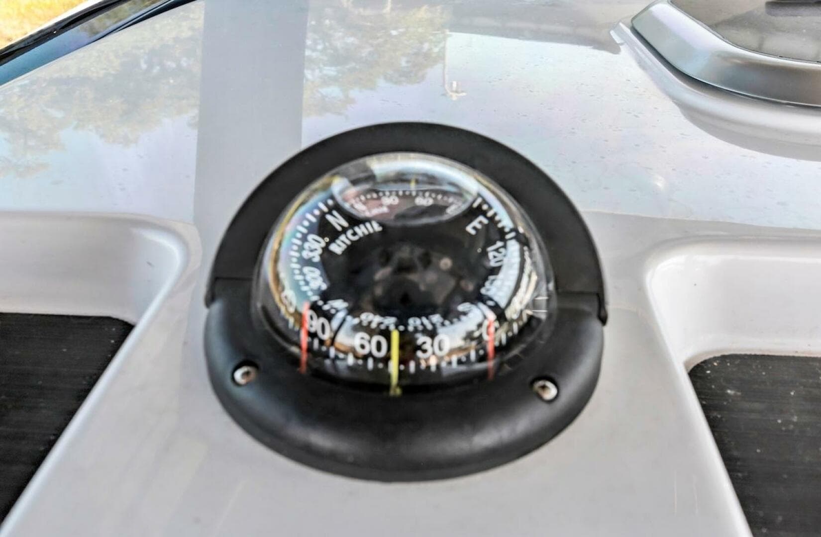 2022 Sportsman Open 352 Center Console