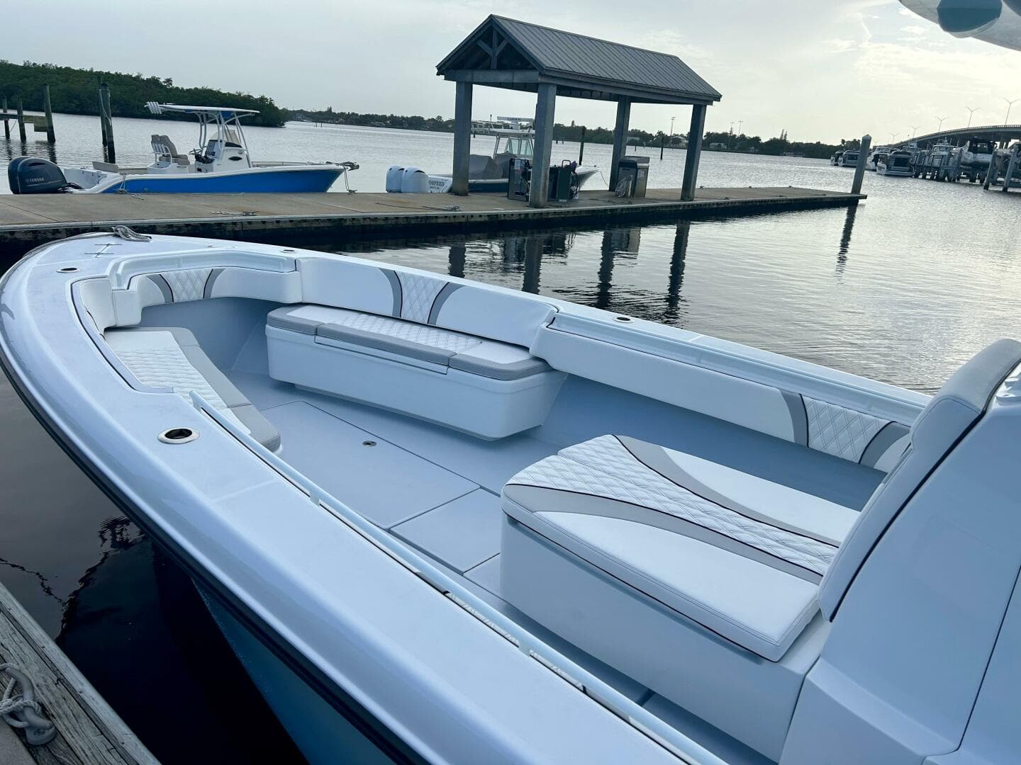 2024 Contender 39 ST