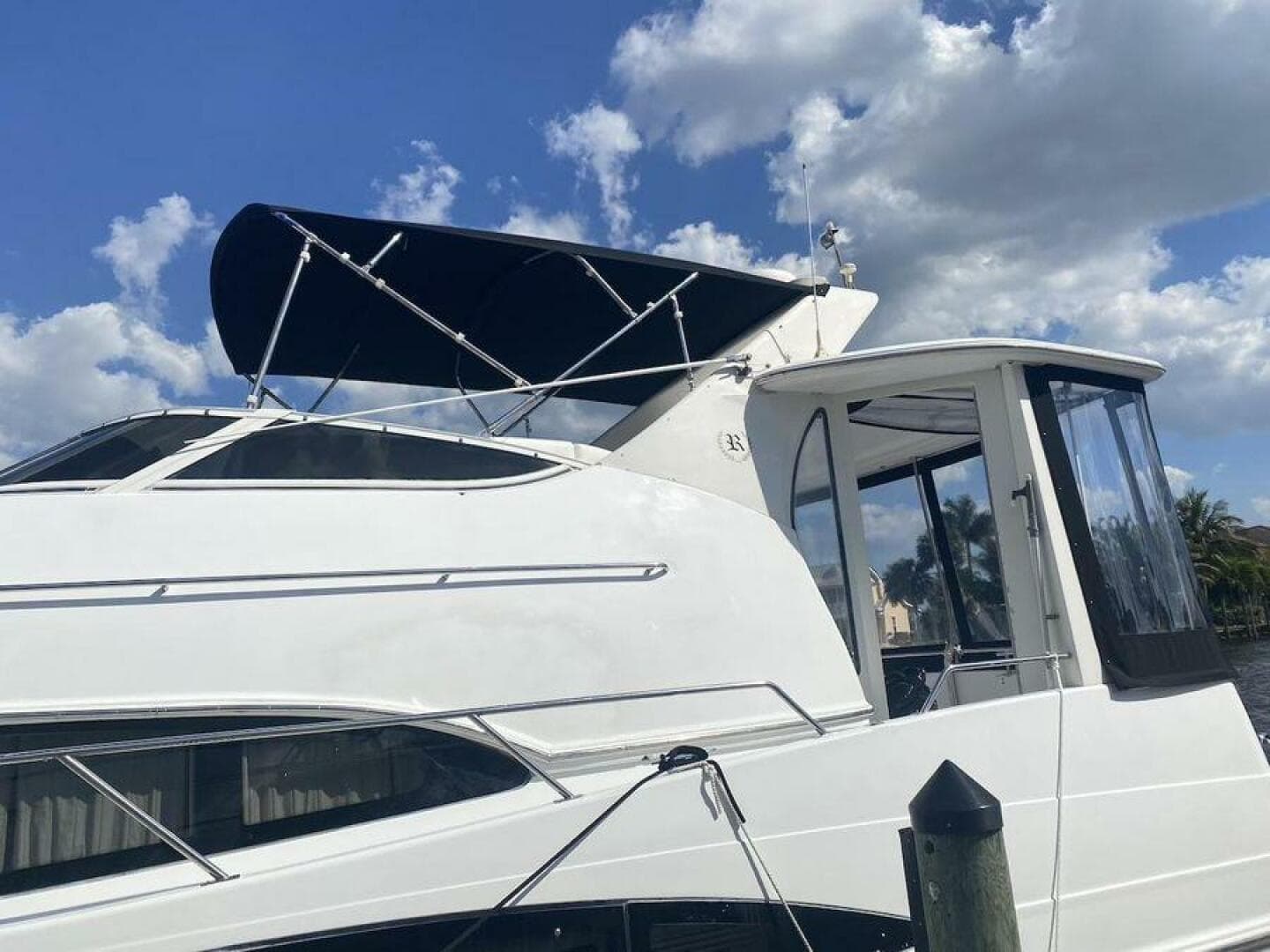 2000 Carver 396 Motor Yacht