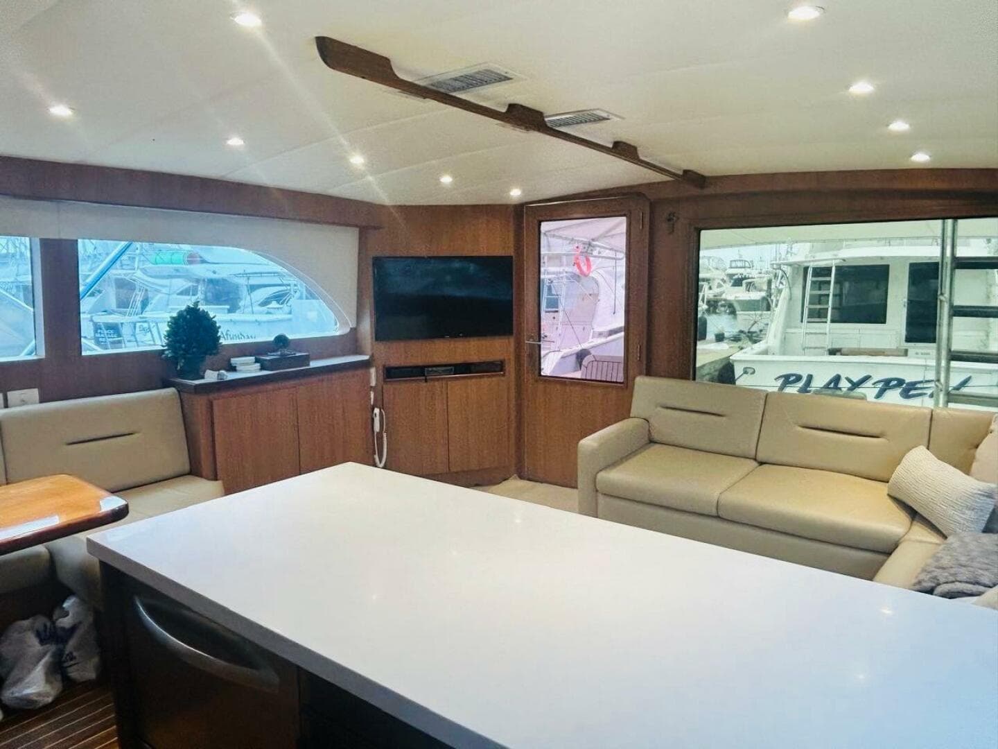 1988 Bertram 54'