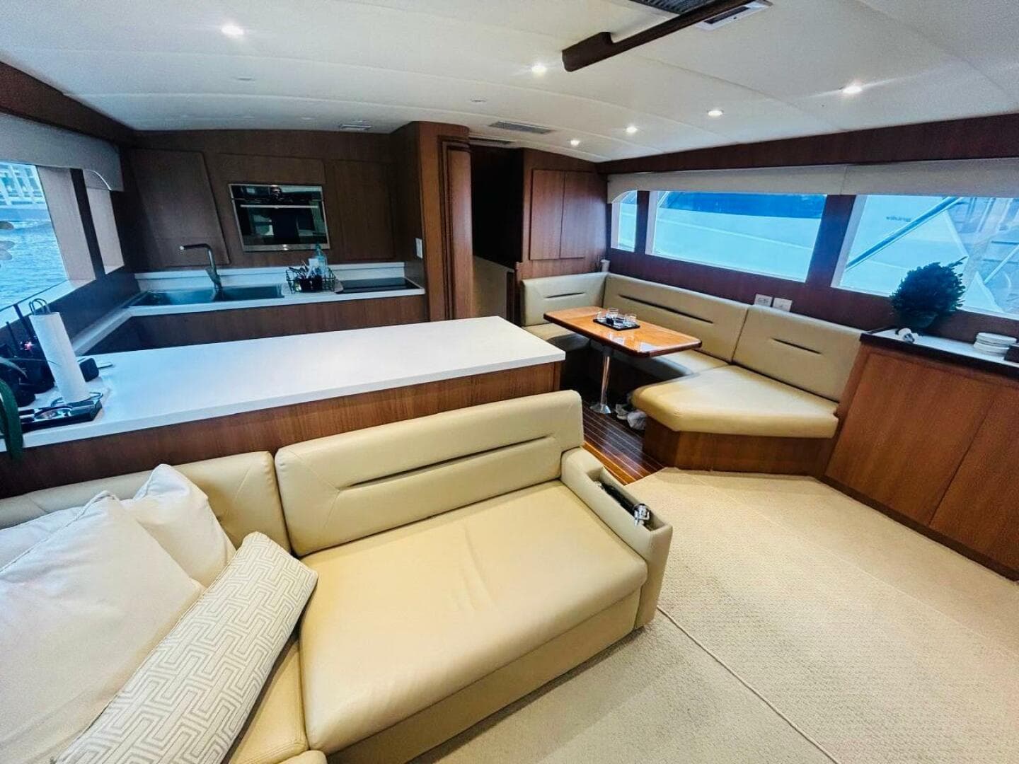 1988 Bertram 54'