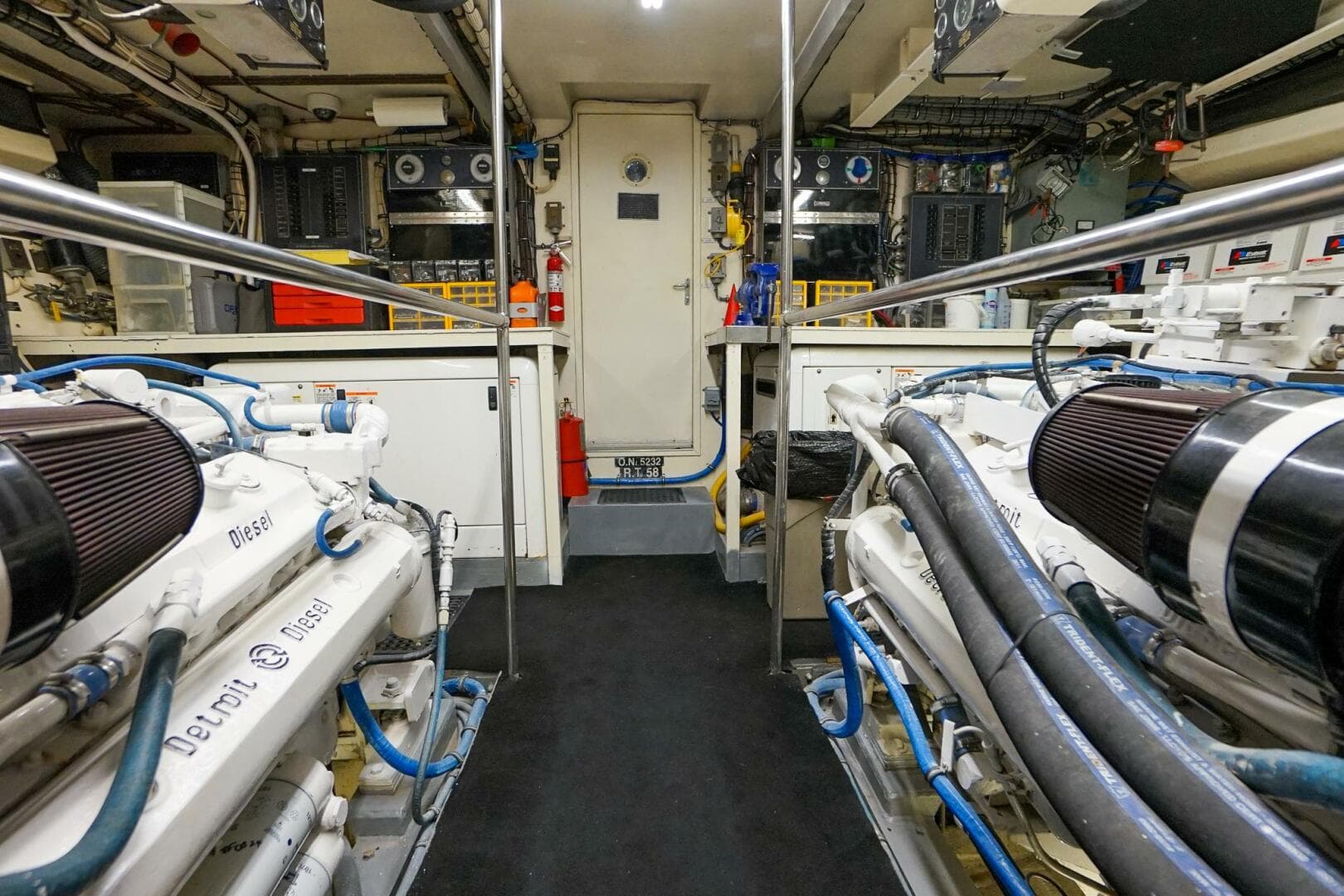 1989 Hatteras 80 Cockpit Motor Yacht