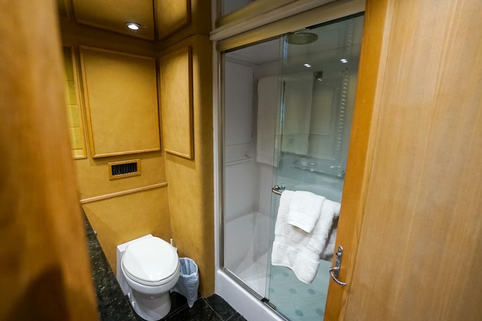 1989 Hatteras 80 Cockpit Motor Yacht