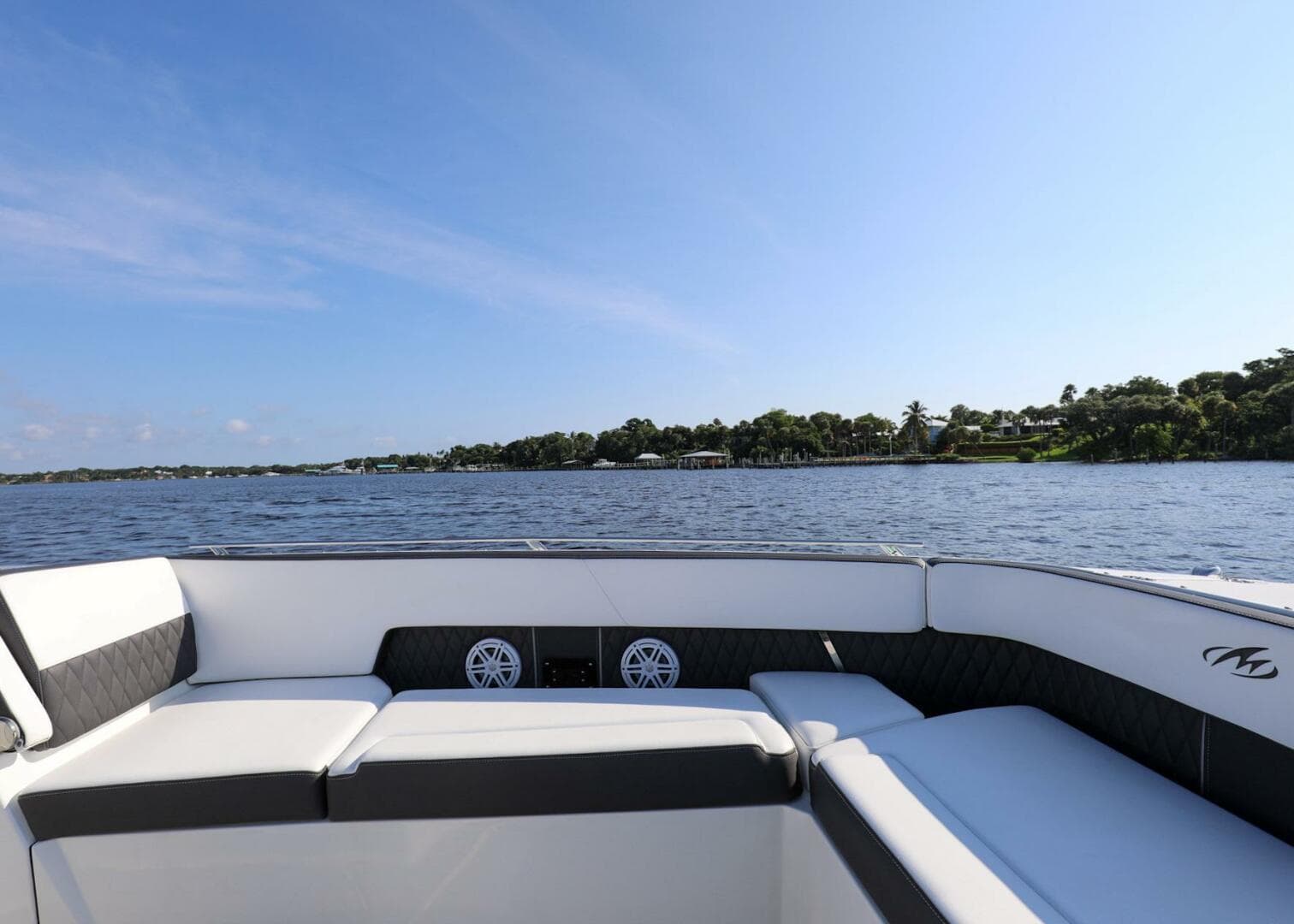 2023 Monterey 385 Super Sport