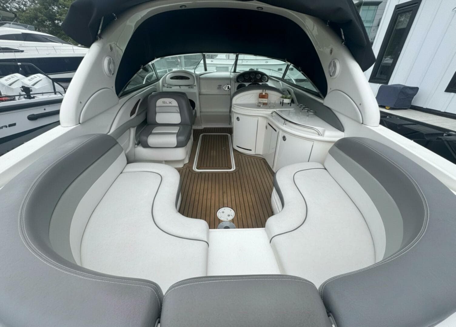 2007 Sea Ray 29SLX with cuddy cabin