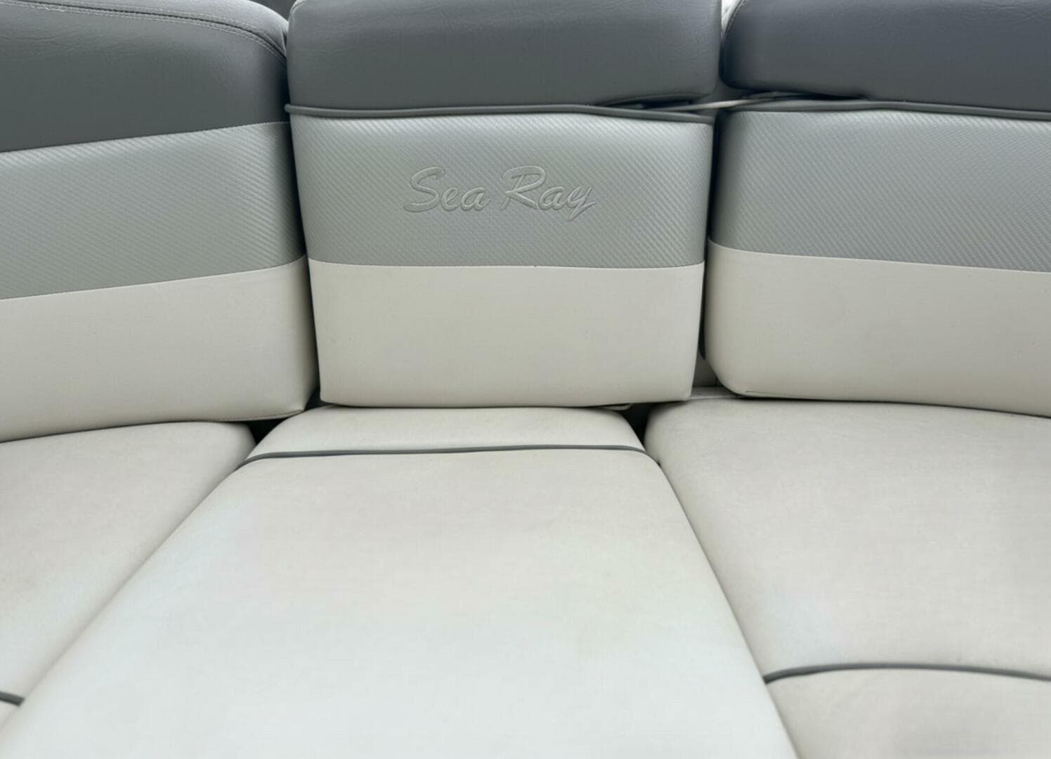 2007 Sea Ray 29SLX with cuddy cabin