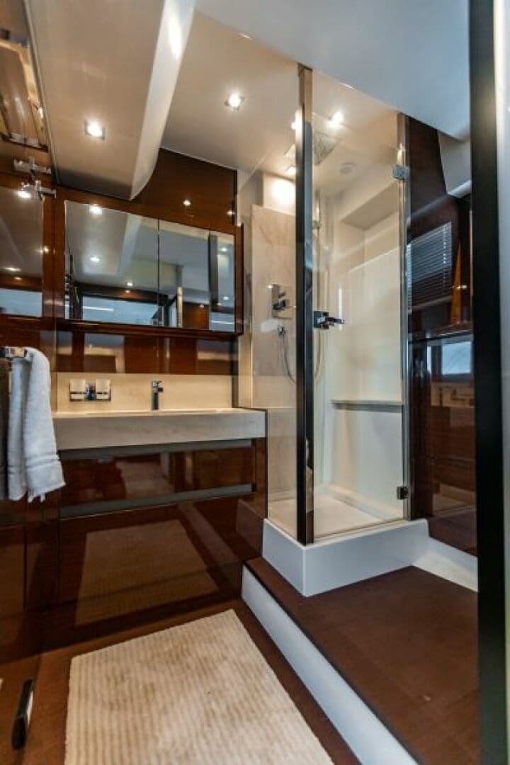 2020 Prestige 630 FB  VIP Head