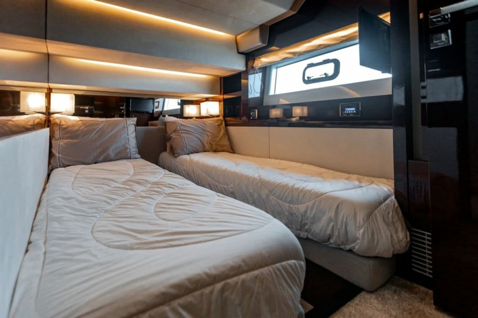 2020 Prestige 630 FB  Guest Stateroom