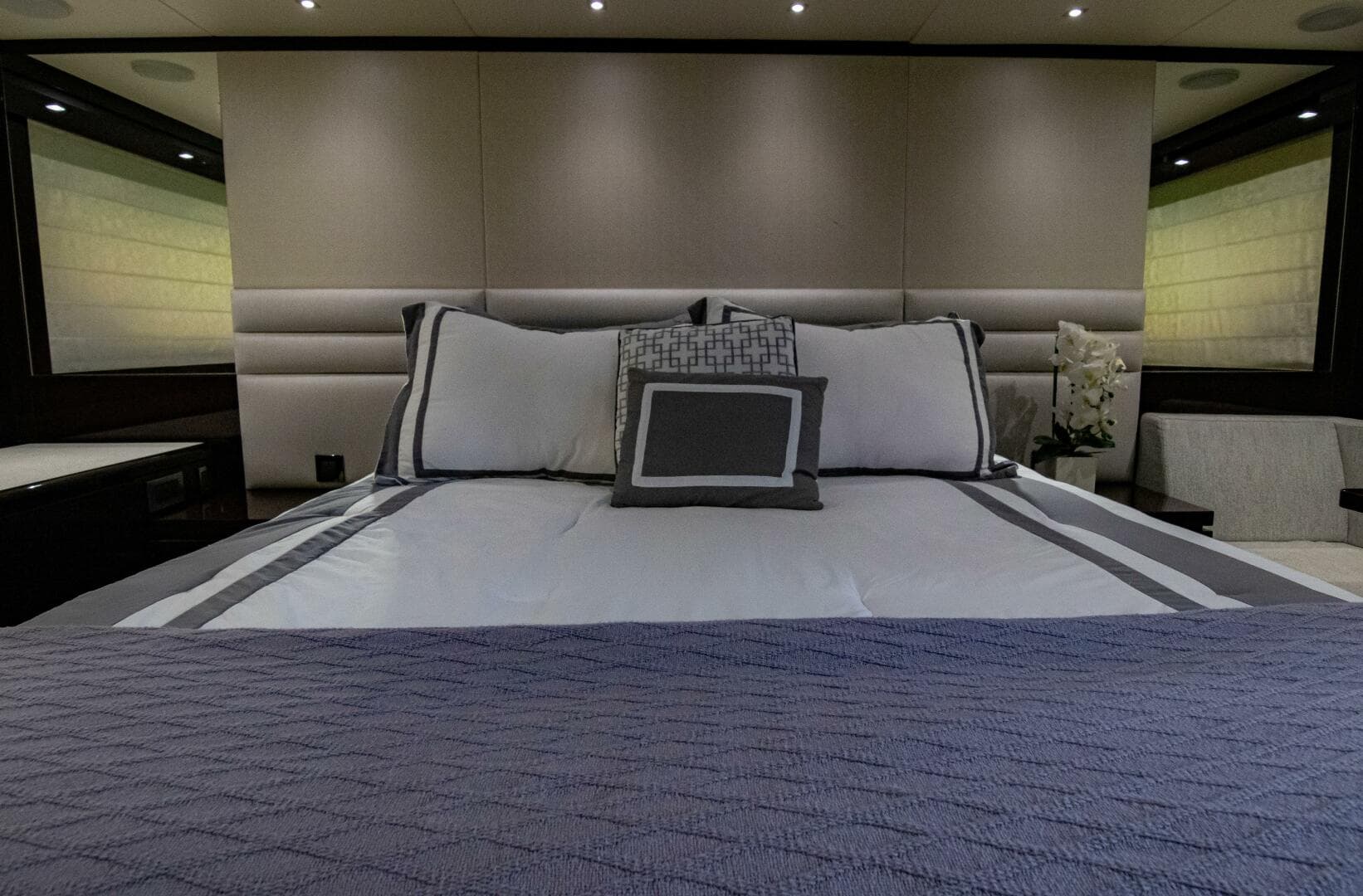 2018 Sunseeker Manhattan 66