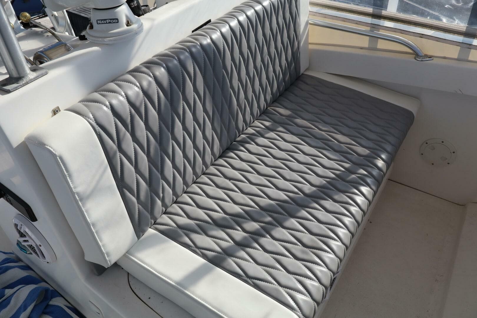 2002 Luhrs 34 Convertible