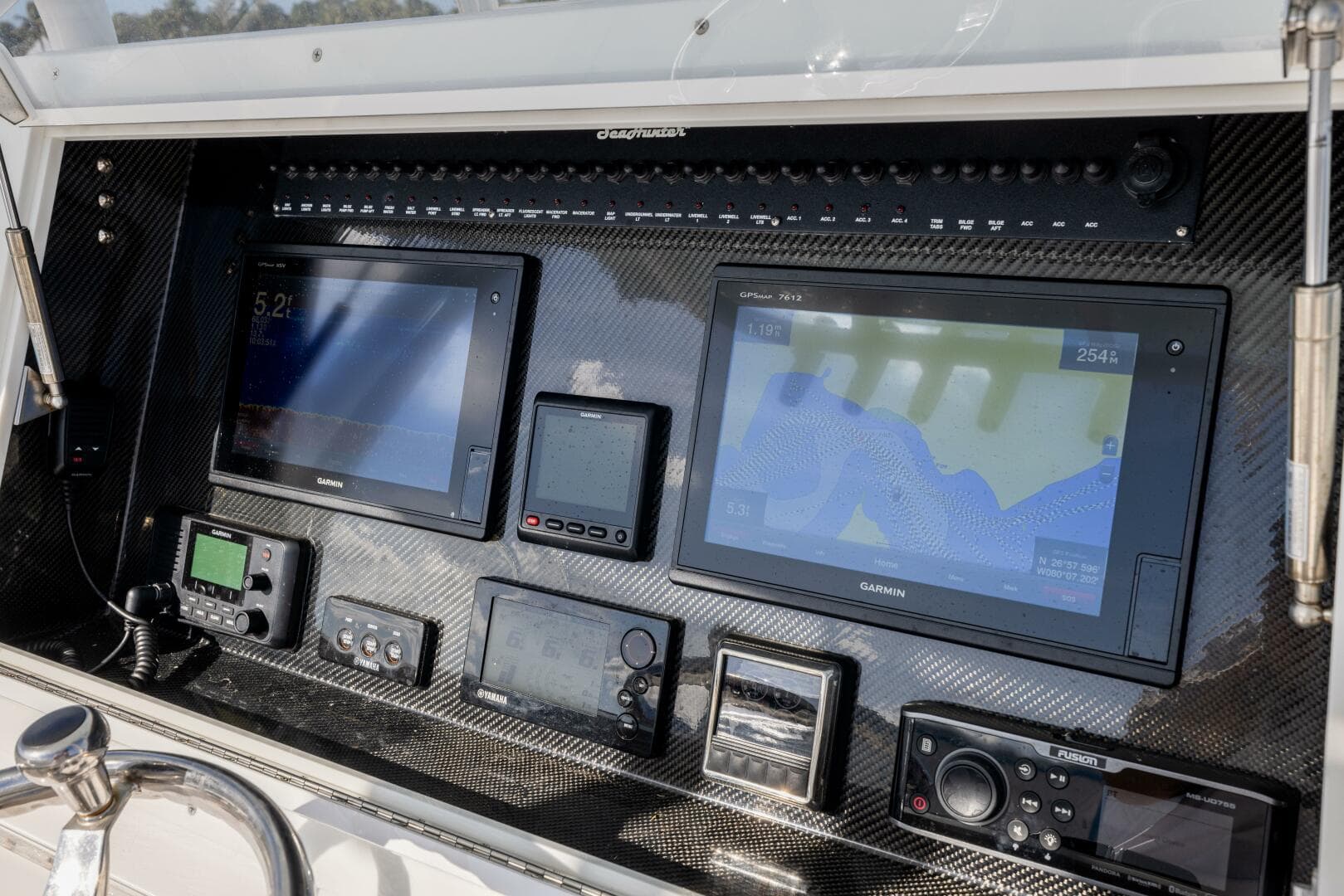 SeaHunter 33 Bloodline - Exterior Helm