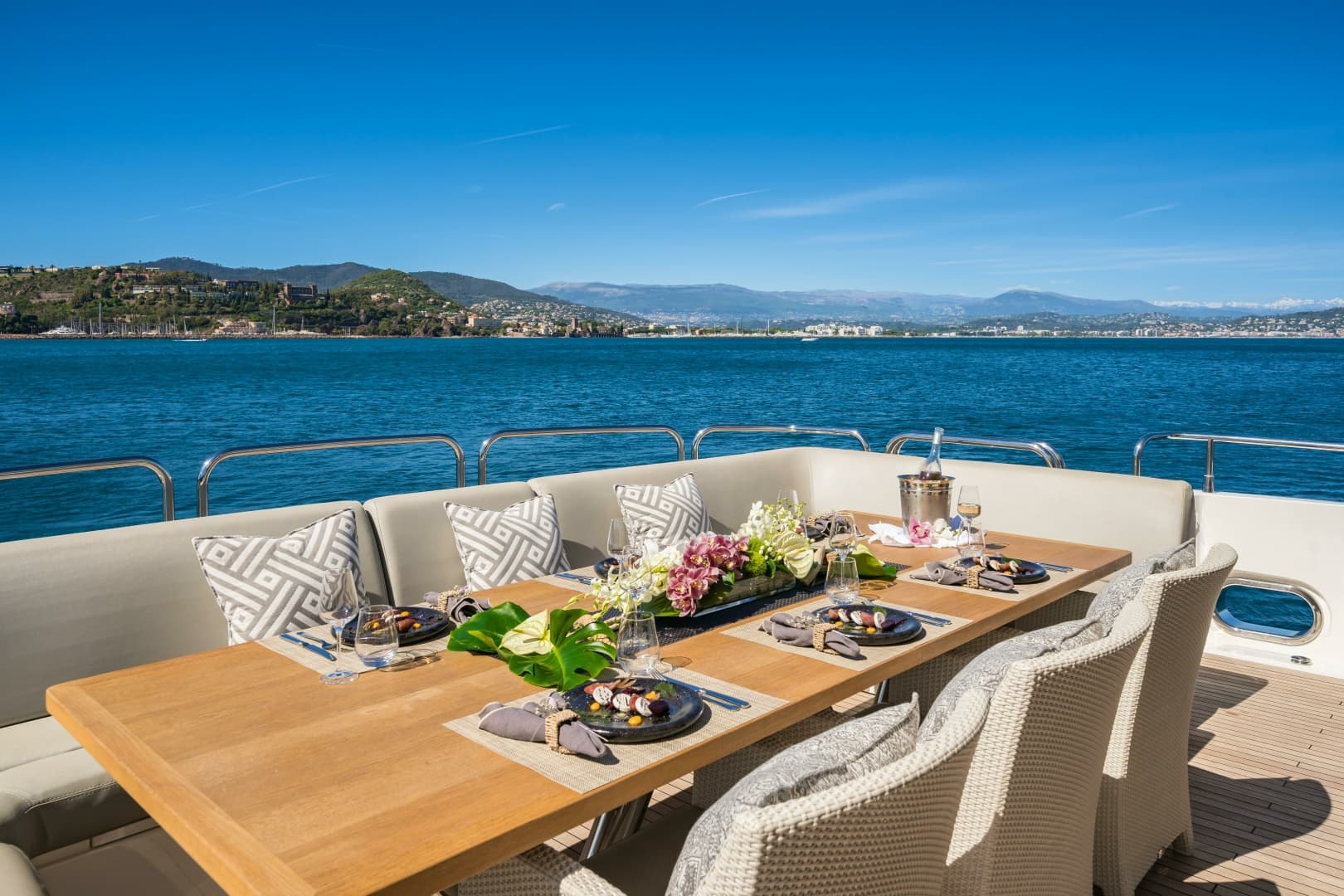 2014 Sunseeker Sunseeker 115 Sport Yacht