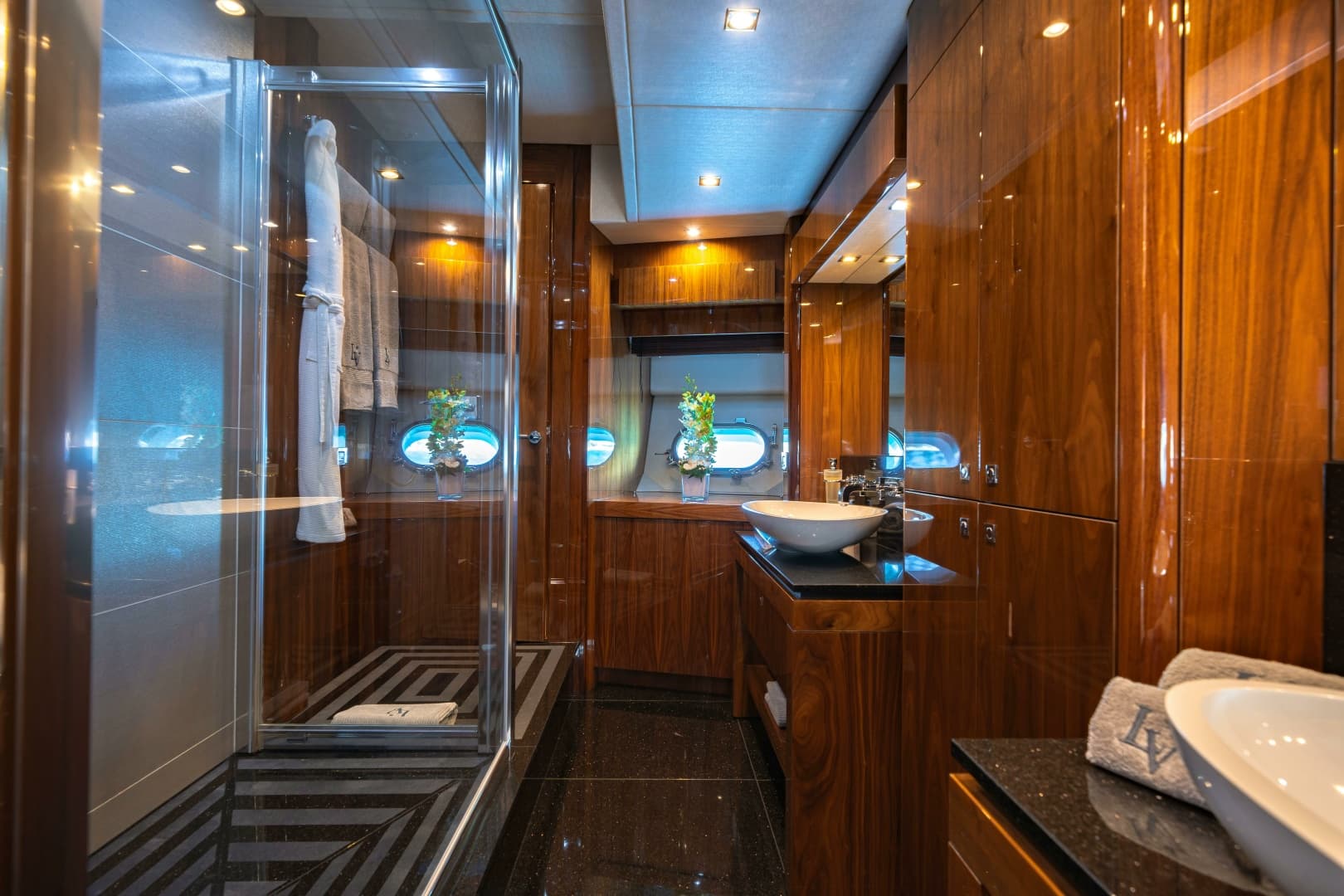 2014 Sunseeker Sunseeker 115 Sport Yacht