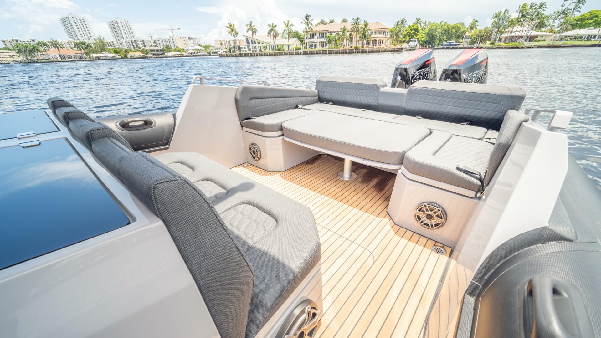 2025 38 Skipper NC Center Console