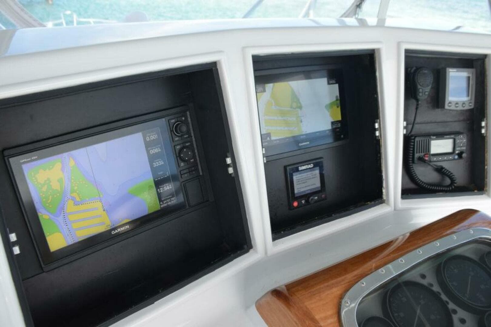 Garmin MFDs And Simrad AP