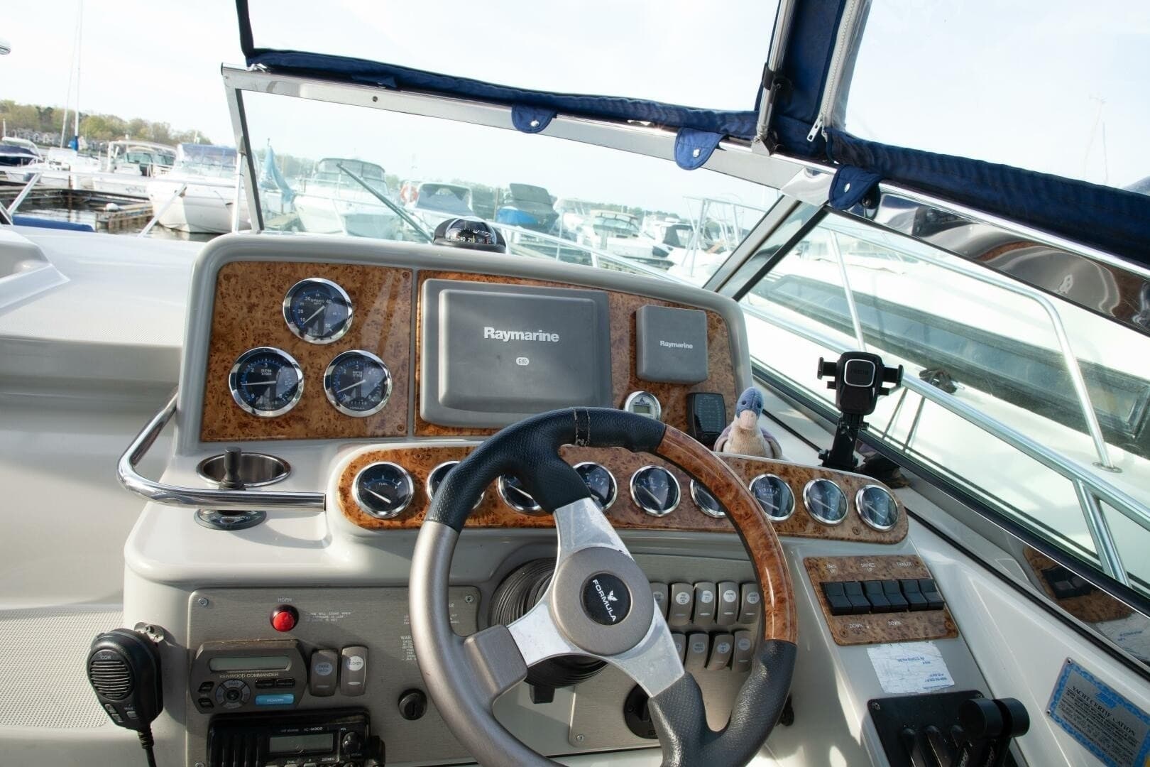 2006 Formula 31 Performance Cruiser
