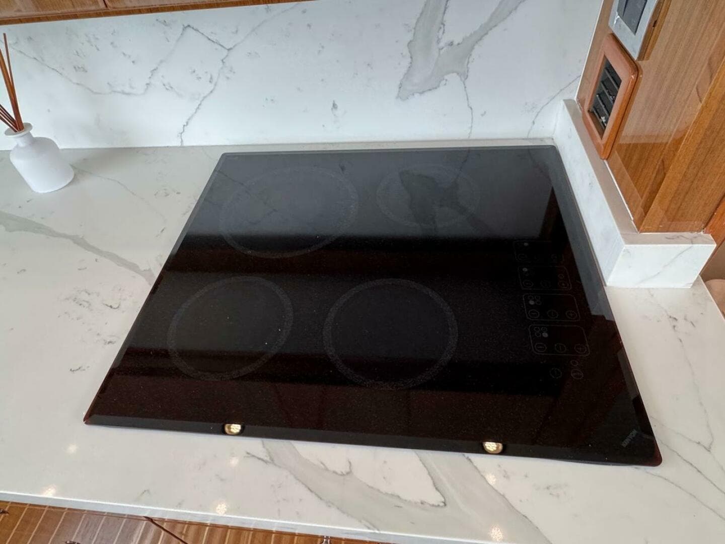 2007 Viking 52 Convertible