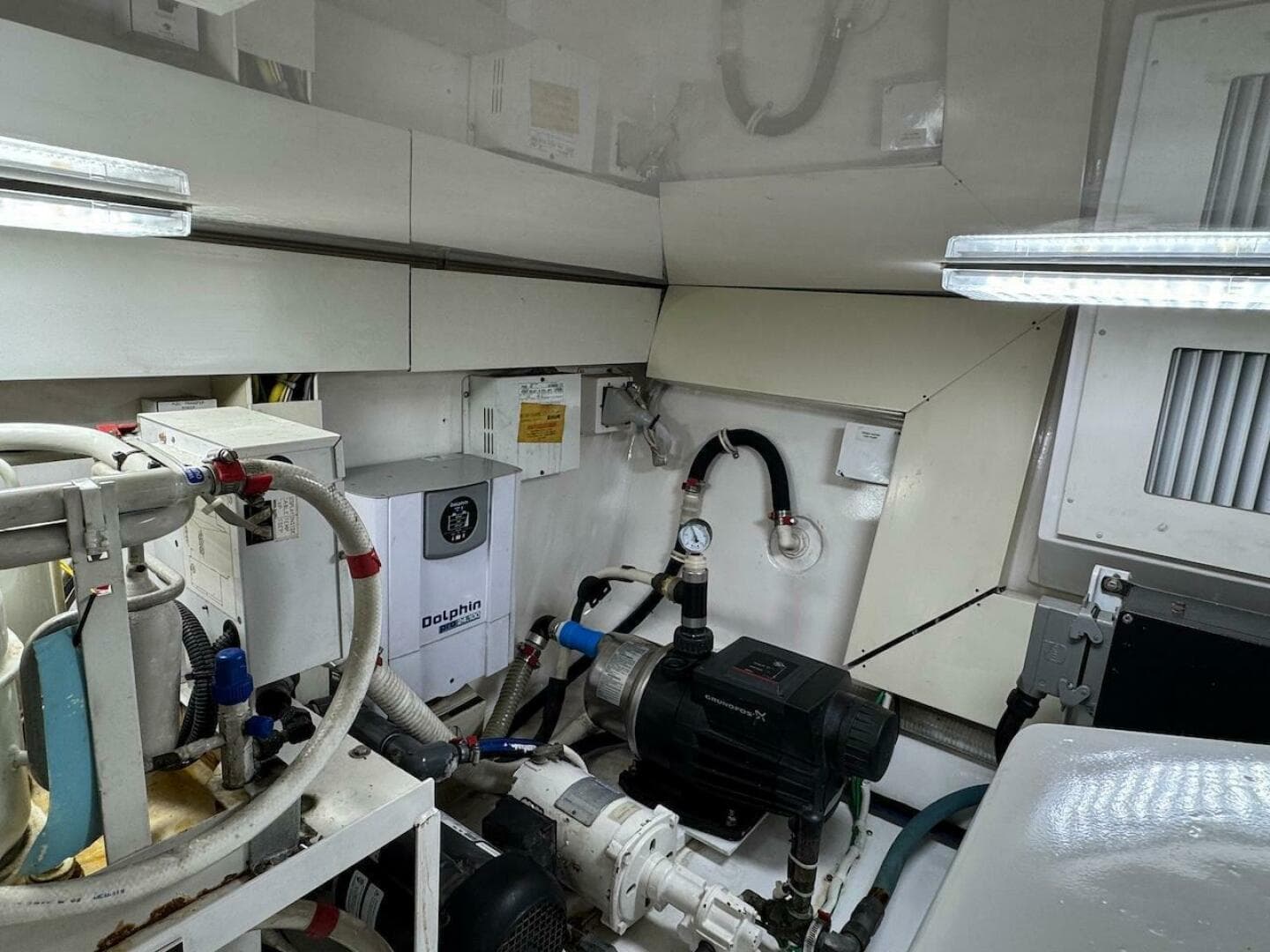 2007 Viking 52 Convertible