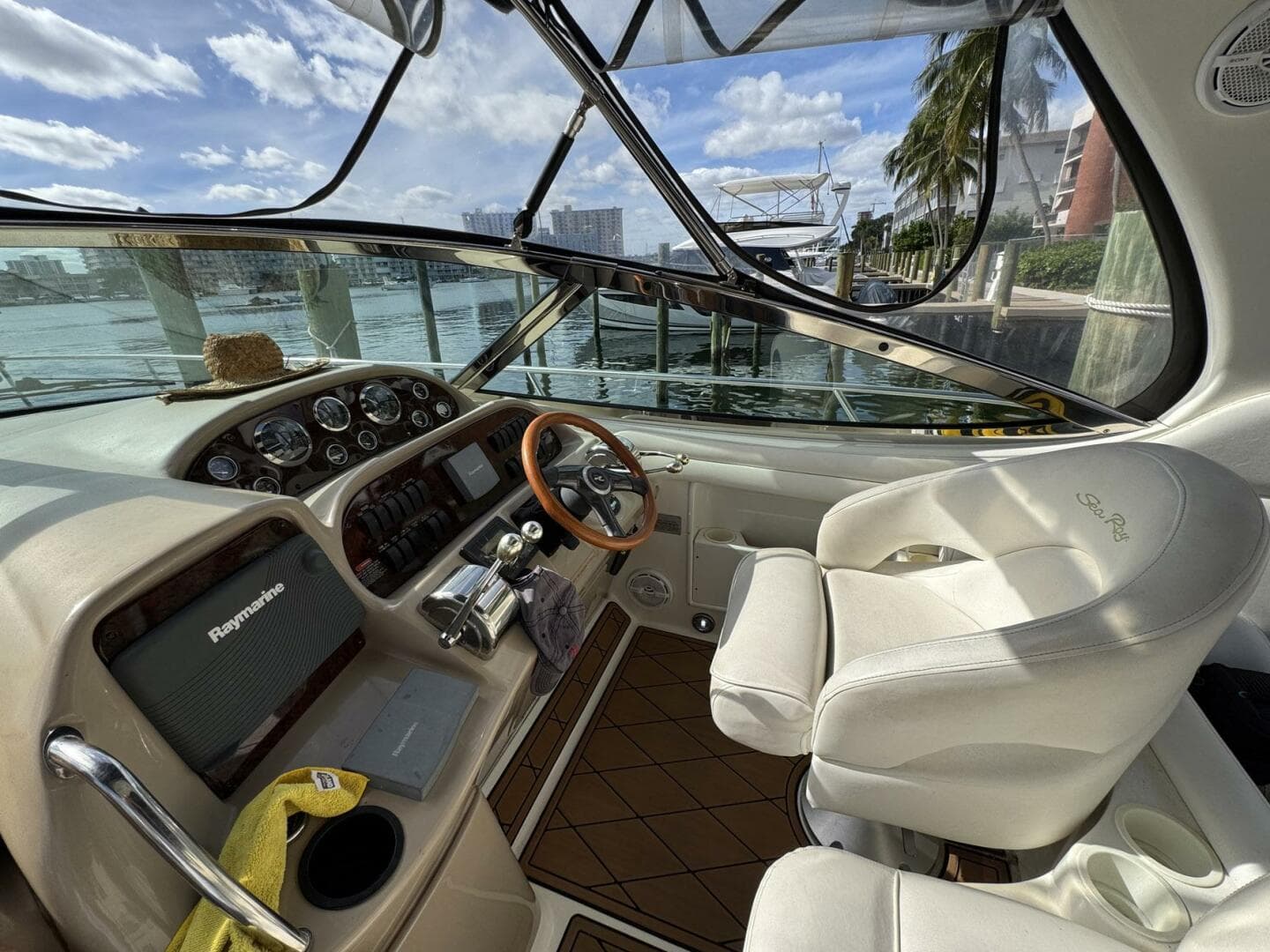 2002 Sea Ray 360 Sundancer