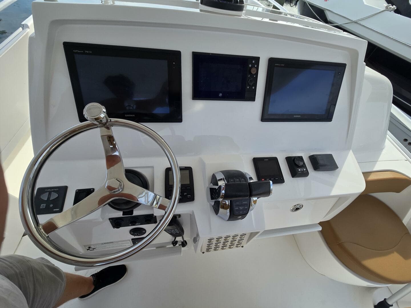 2018 Intrepid 375 Walkaround