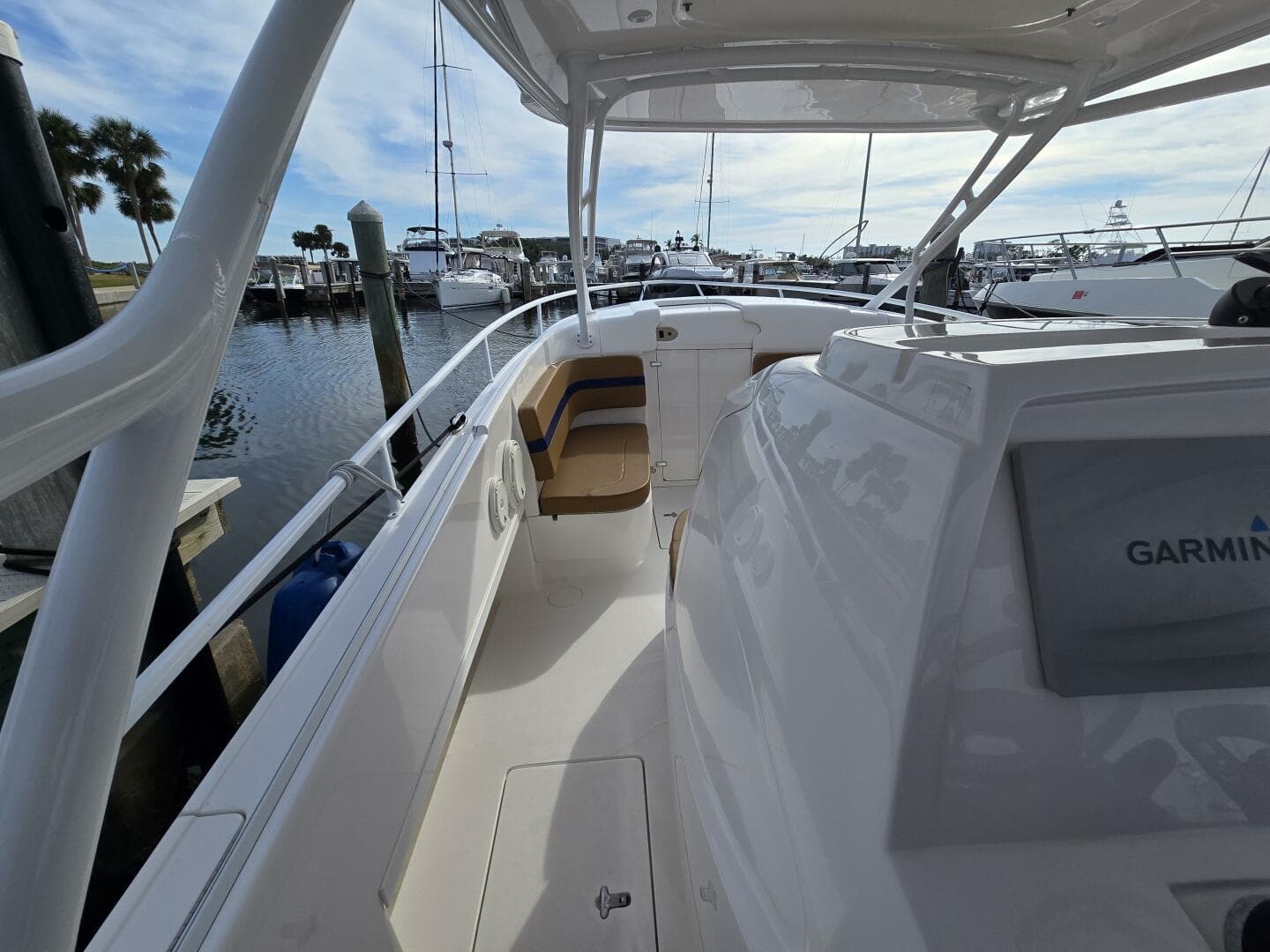 2018 Intrepid 375 Walkaround