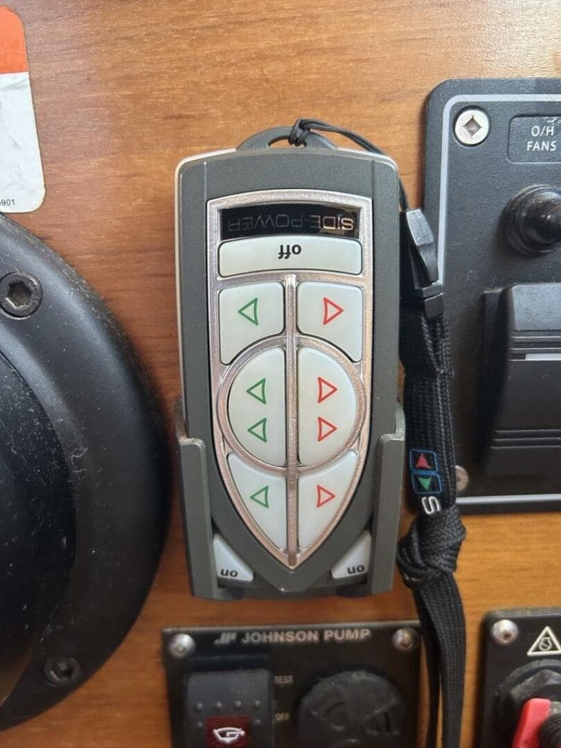 860F1D21 D1BC 4350 B5E7 936E0D79F494_1_105_c