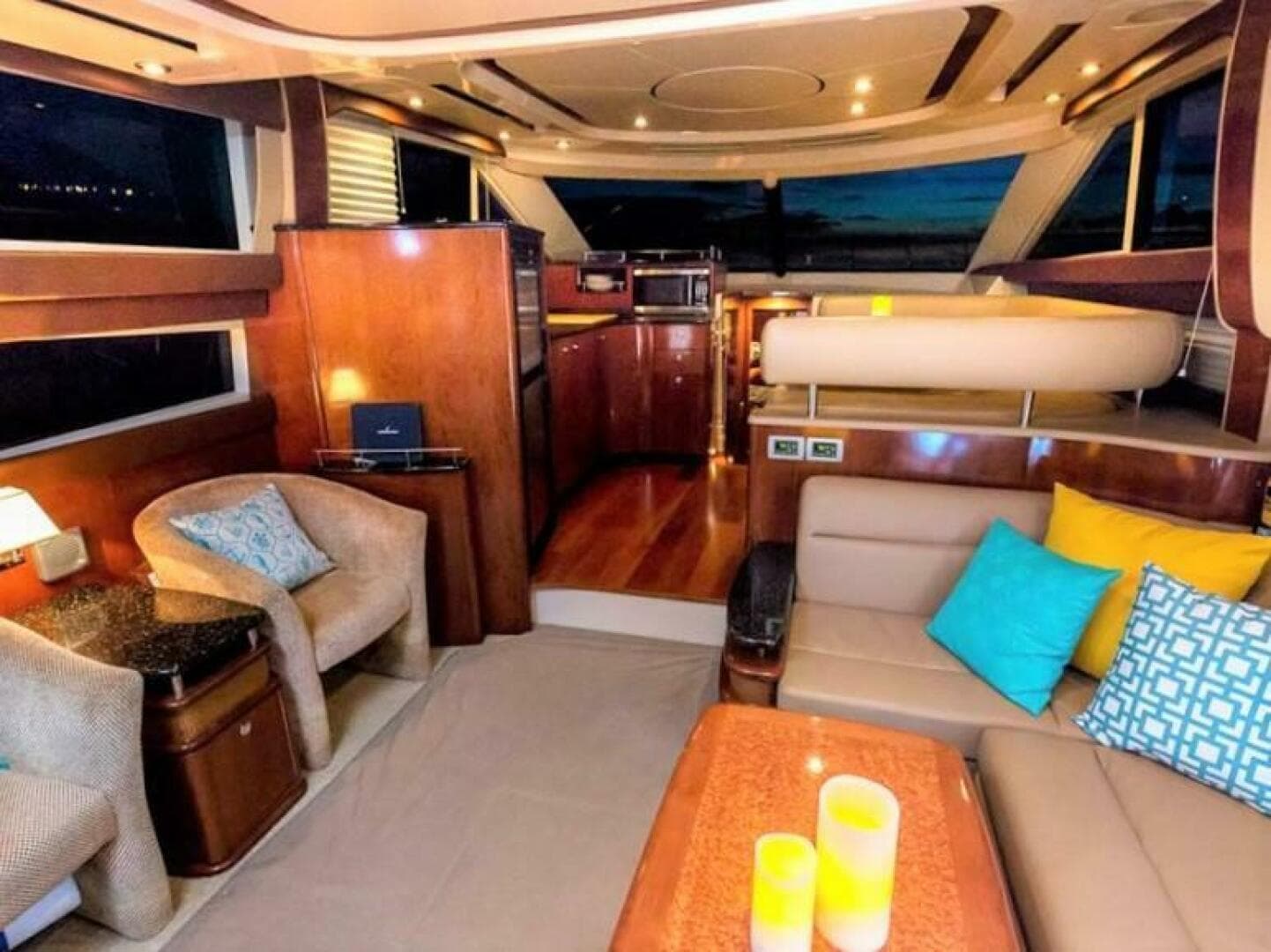 2009 Meridian 441 Sedan