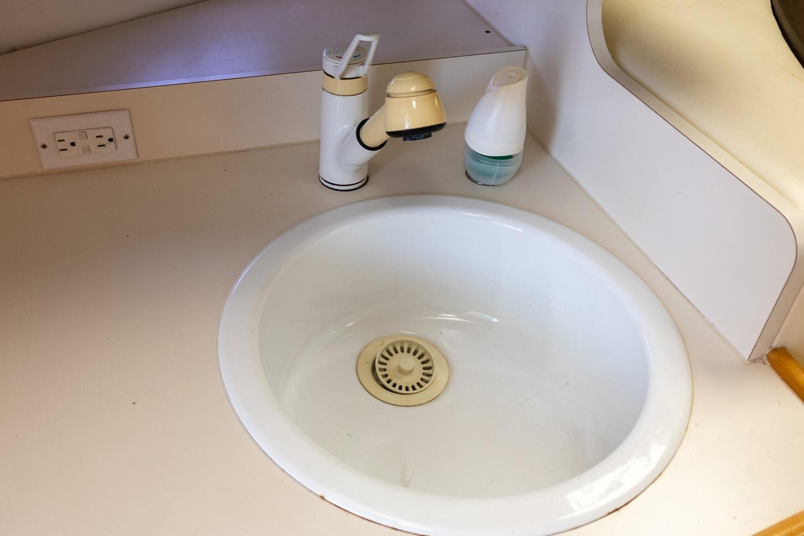 1995 Cruisers ESPRIT 3570