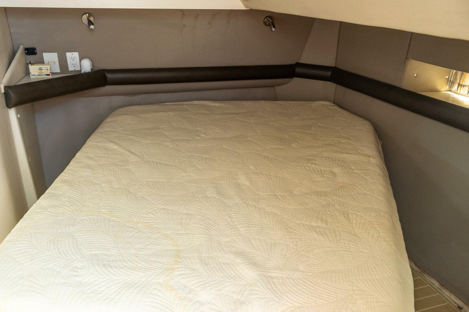 1995 Cruisers ESPRIT 3570