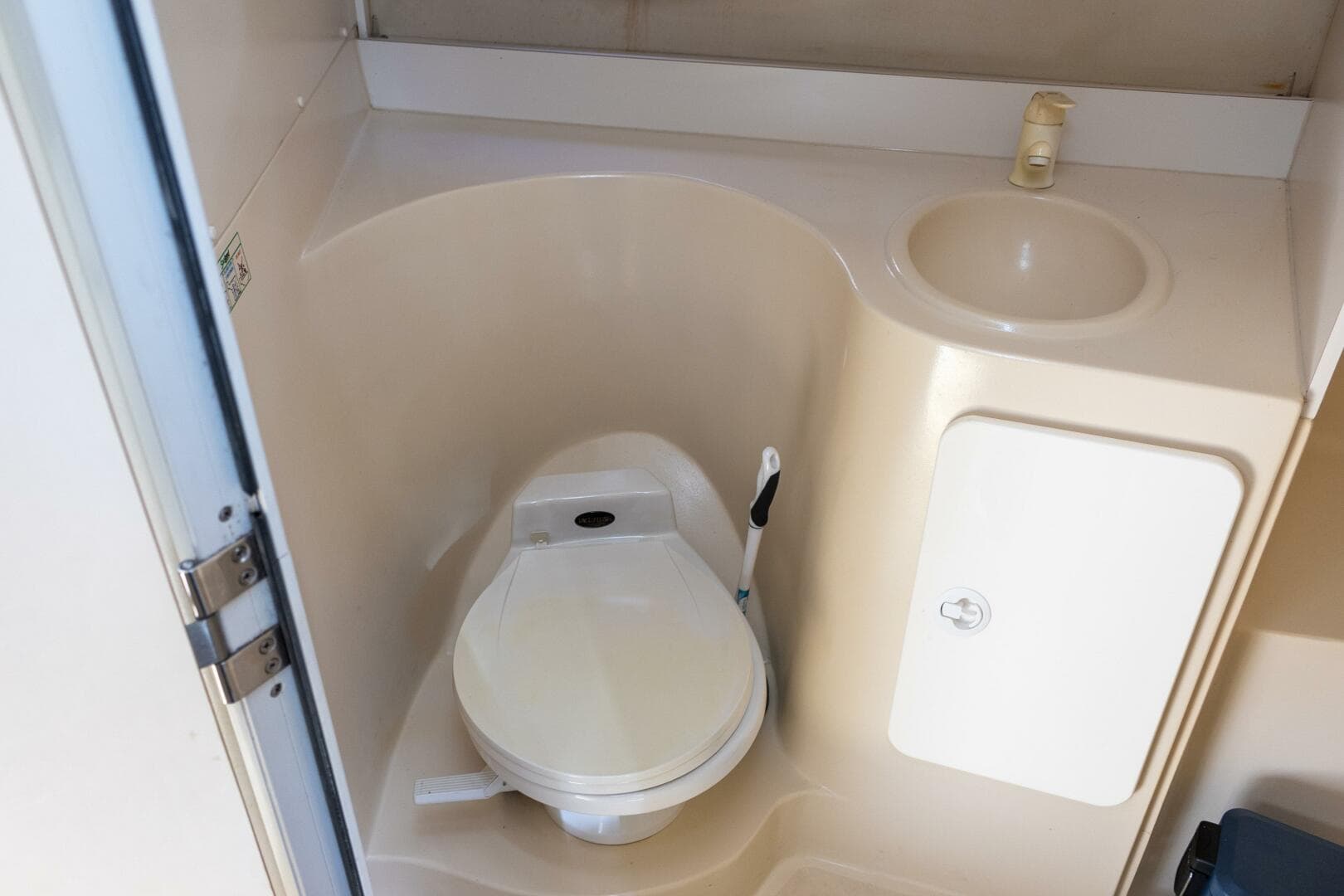 1995 Cruisers ESPRIT 3570