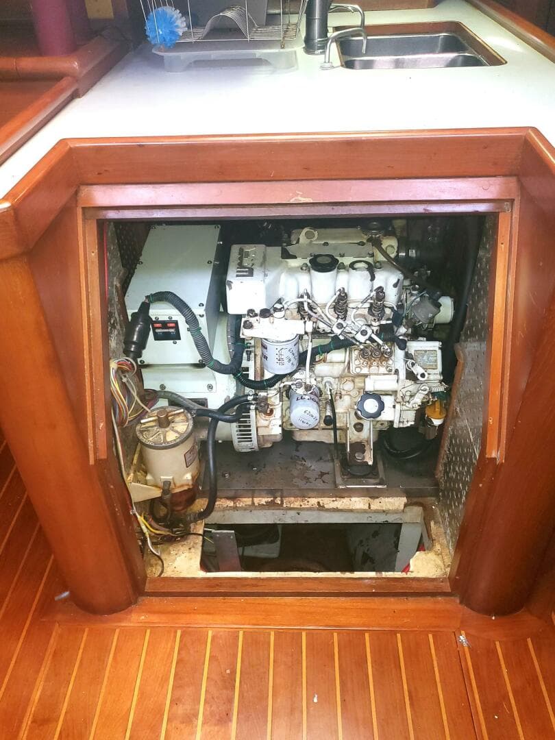 1998 Tayana 48 Center Cockpit