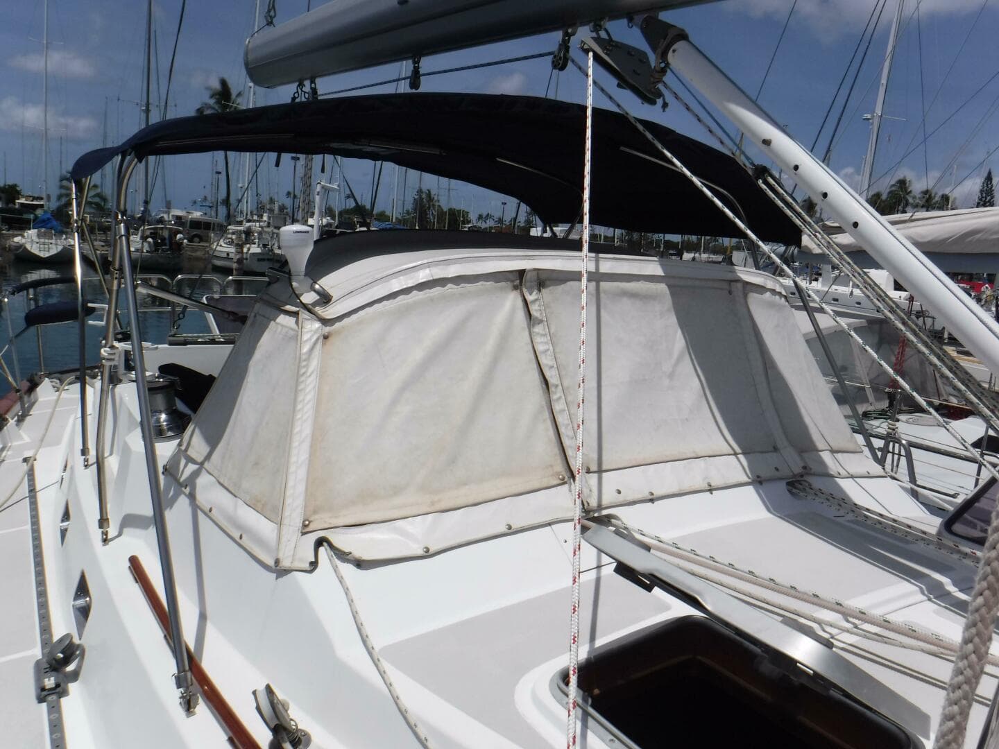 1998 Tayana 48 Center Cockpit