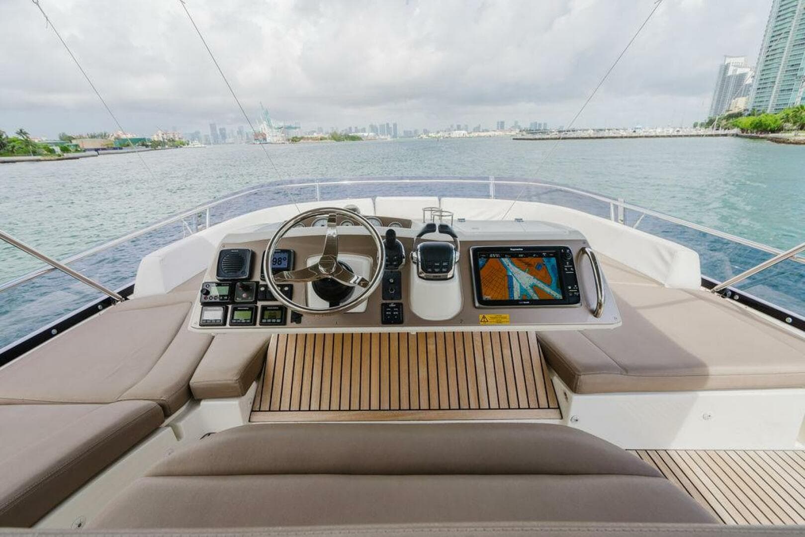 2014 Prestige 620 Fly